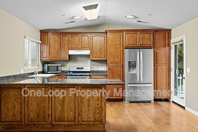 Building Photo - 8823 Los Coches Rd