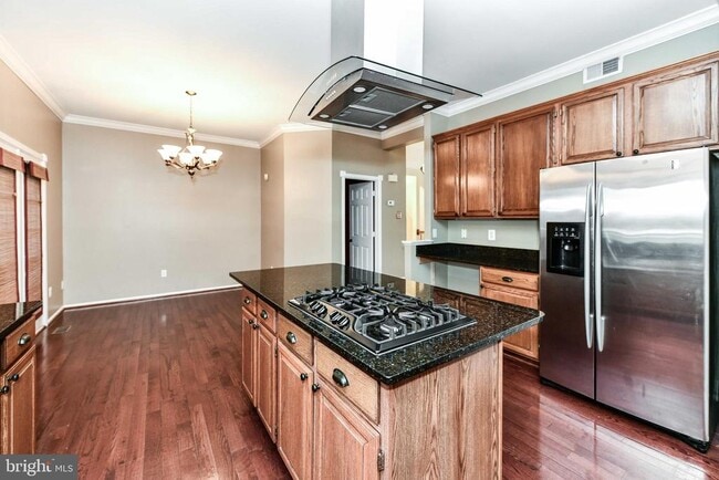 Building Photo - 4014 Rosemeade Dr