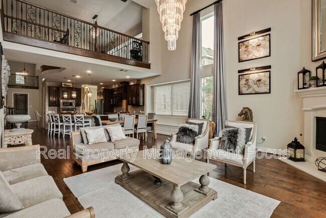 Building Photo - 3625 Funston Dr