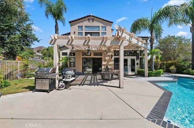 Building Photo - 2760 Hidden Hills Way W