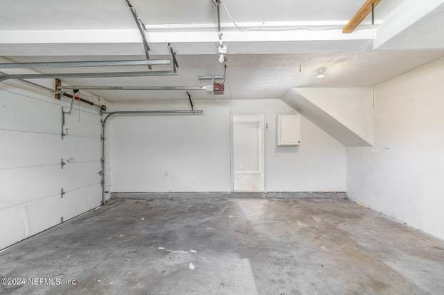 Building Photo - 2867 Holly Bay Rd