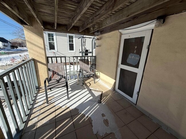 Building Photo - 105 N Richards Ave