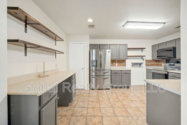 Building Photo - 10014 Collenback Run