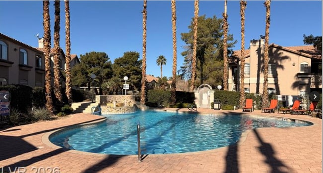 Building Photo - 75 N Valle Verde Dr