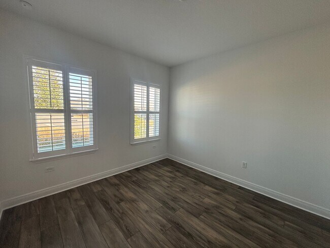 Building Photo - The best of the best in On Top of The World