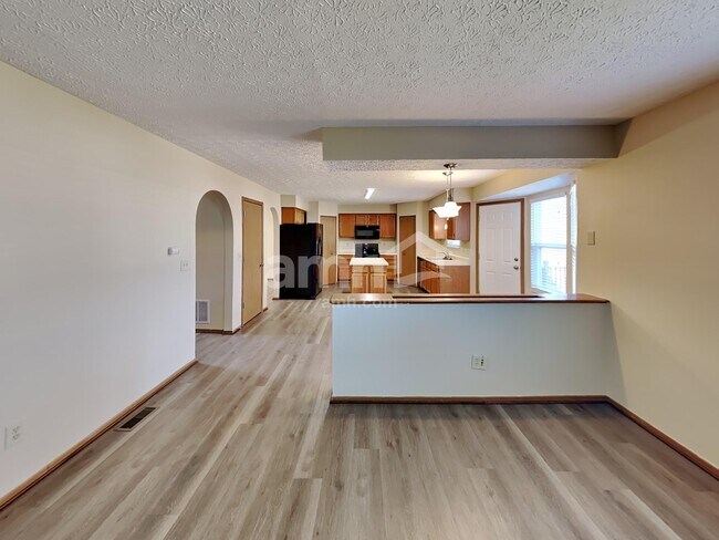 Building Photo - 5486 Avonhurst Ct