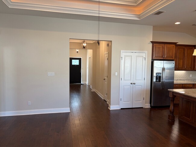 Building Photo - 5081 Bird Nest Trl