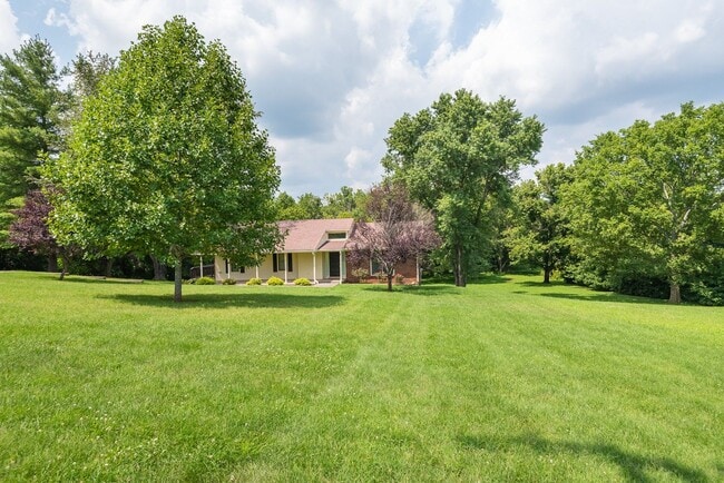 Building Photo - Beautiful Ranch Home in Thompson Station