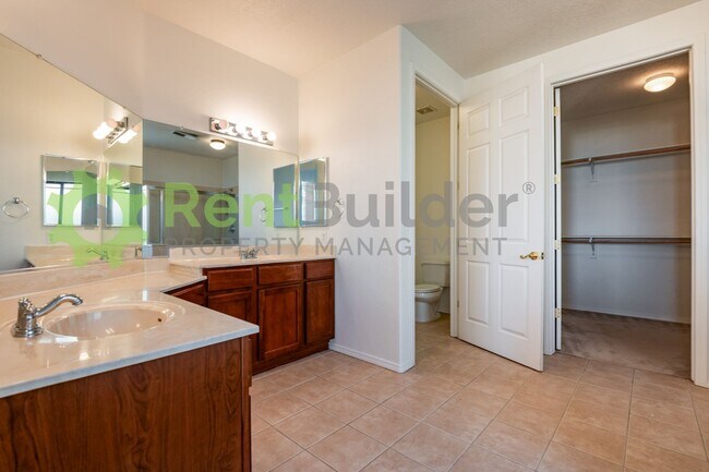 Building Photo - !!!BALLOON FIESTA SPECIAL PRICING!!!