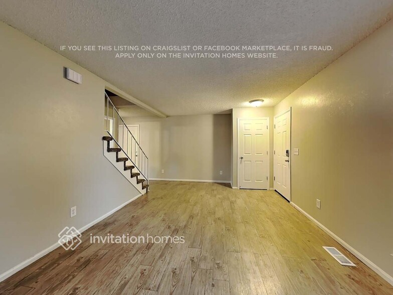 Building Photo - 9241 Albion St