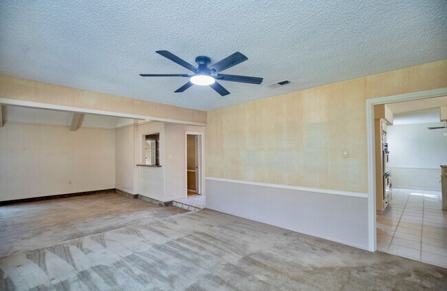 Building Photo - 3903 Kiamesha Dr