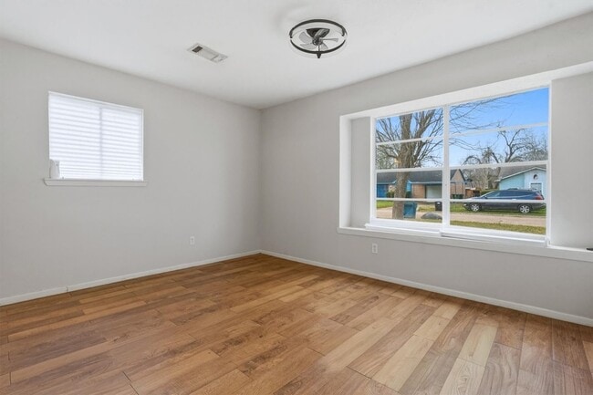 Building Photo - 5734 Arthington Ave