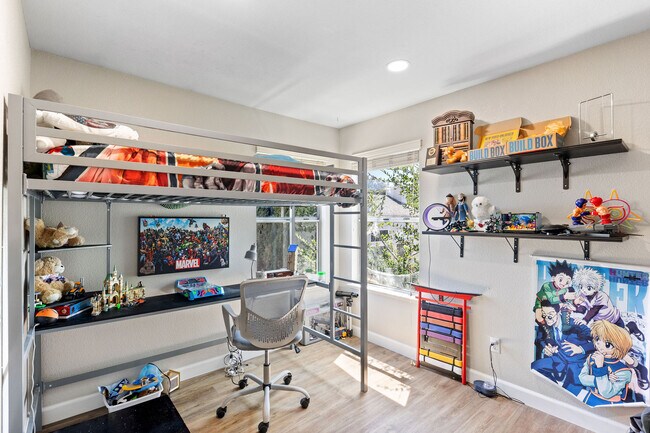Building Photo - 907 Shadywood Cir