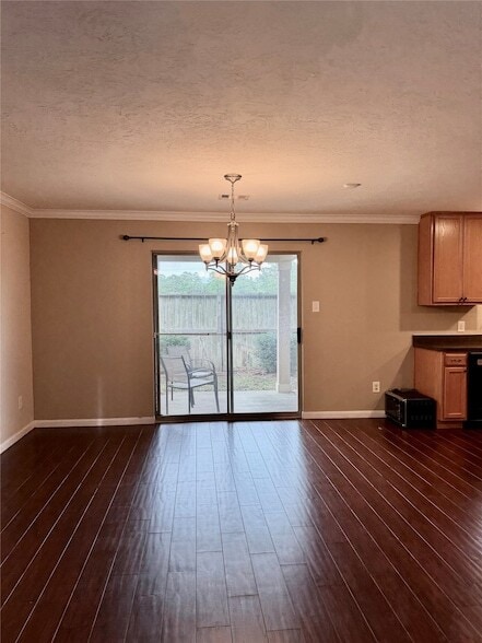 Building Photo - 16010 Limestone Lake Dr