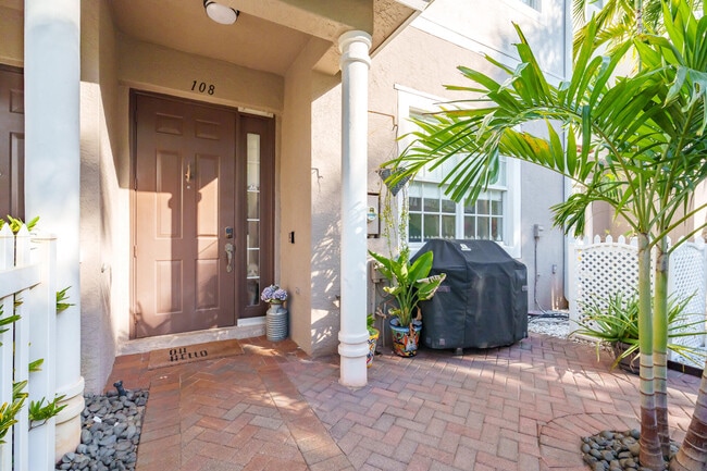 Building Photo - 108 Ocean Cay Way