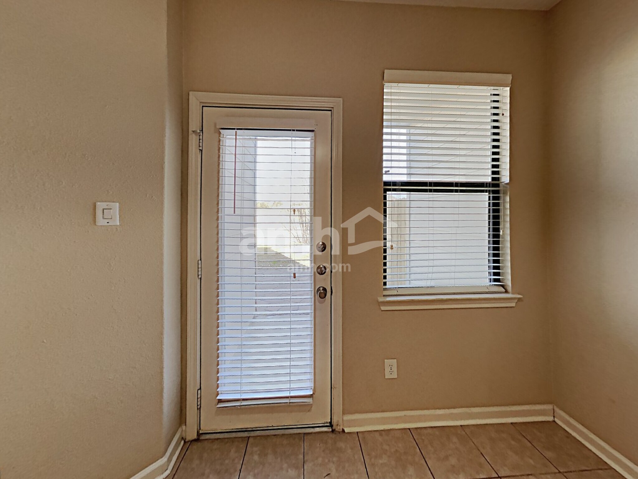 Building Photo - 29712 Buffalo Canyon Dr