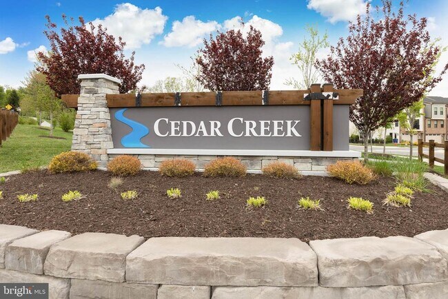 Building Photo - 7679 Cross Creek Dr