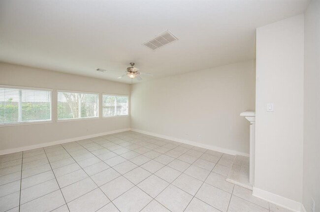 Building Photo - 5839 Sonoma Ridge