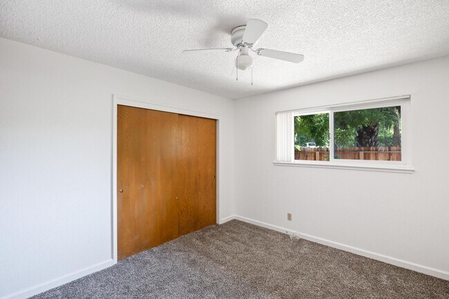 Building Photo - 1708-1710 Alameda Avenue