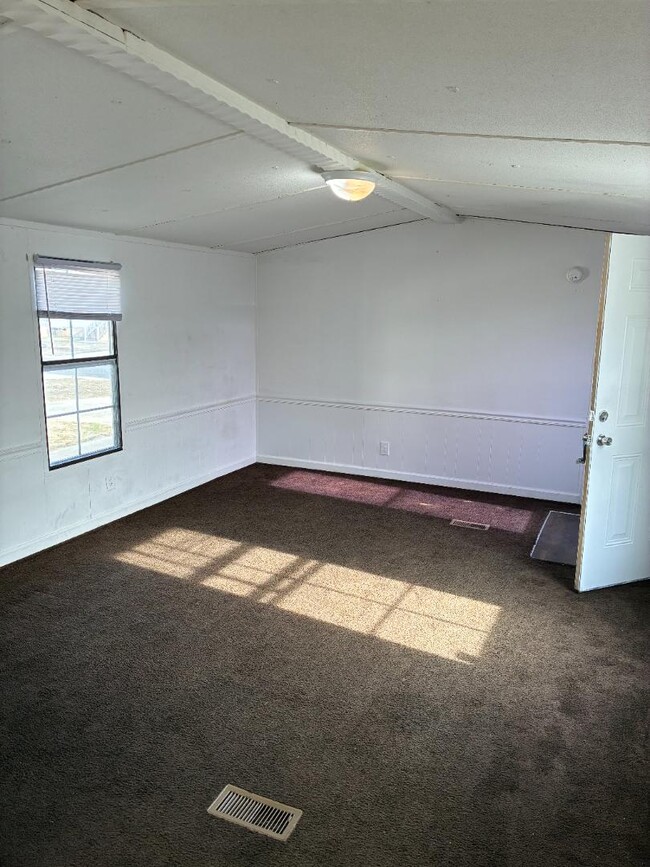 Building Photo - 2328 Sandy Ridge Dr