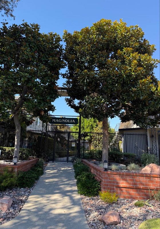 Building Photo - 999 Locust St