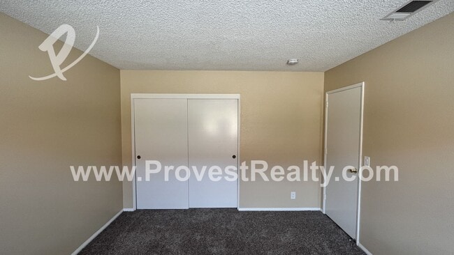 Building Photo - 3 Bed, 2 Bath Helendale Home!!!