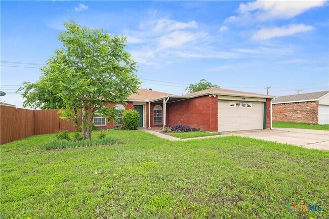 Building Photo - 1706 Bristol Dr