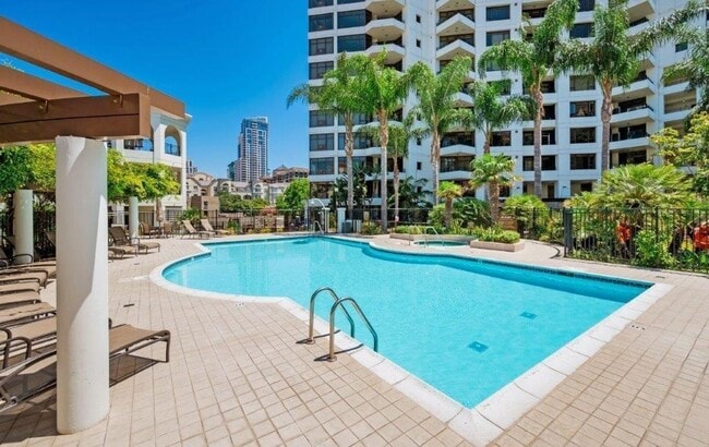 Building Photo - Bay View Condo at Park Place in Downtown San Diego
