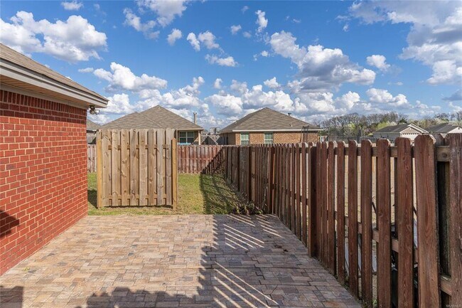 Building Photo - 1818 Cotton Blossom Way