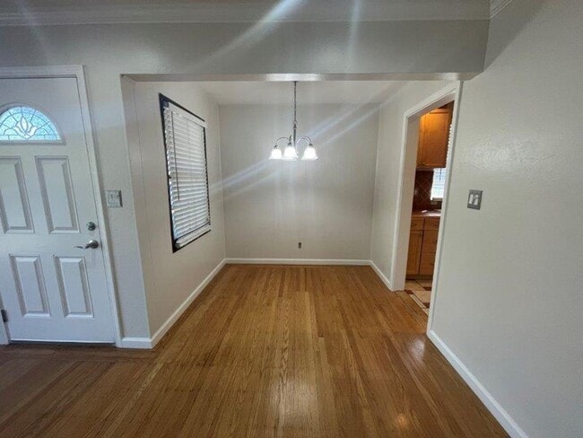 Building Photo - Cute Arden Park 2 Bedroom