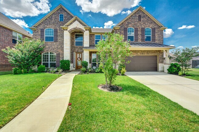 Building Photo - 25710 Oakwood Knoll Dr