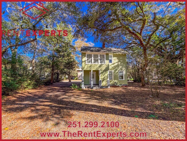 Building Photo - 206 5th St