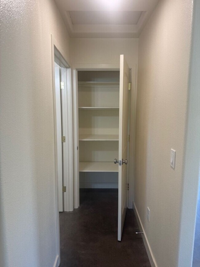 Building Photo - Newly Built Home Near Salt Creek Trail Move in Ready