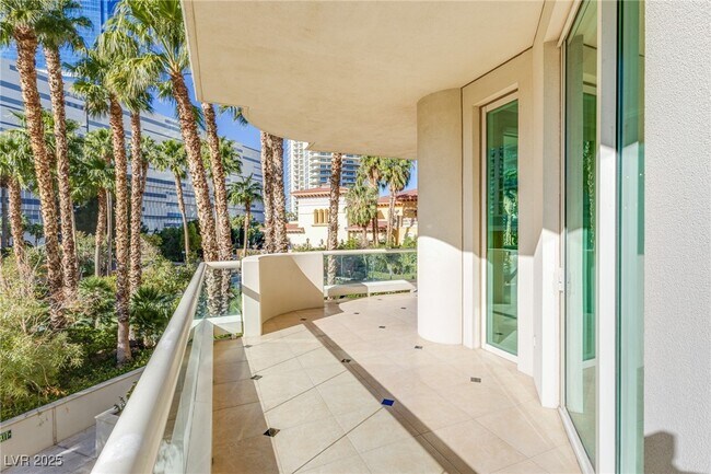 Building Photo - 2857 Paradise Rd