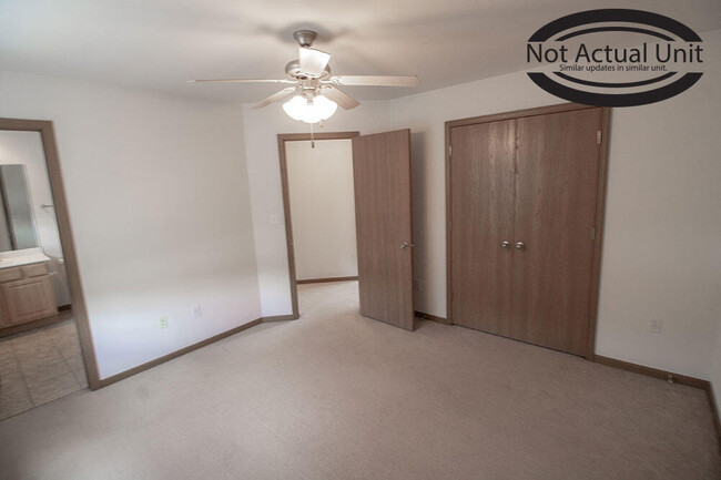 Building Photo - 1635 Citadel Dr