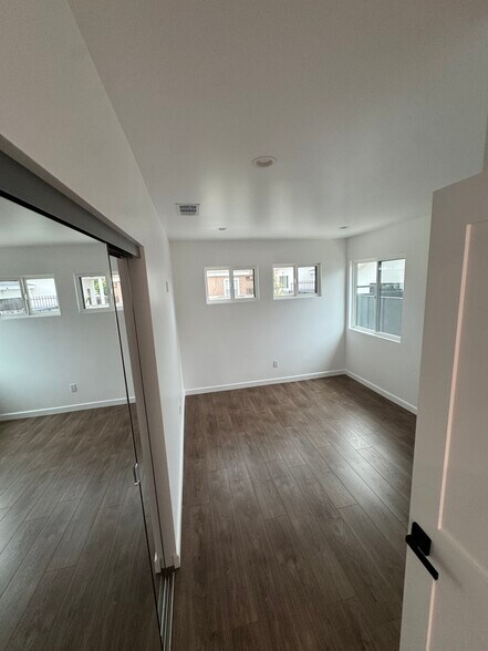 Building Photo - 11905 Freeman Ave