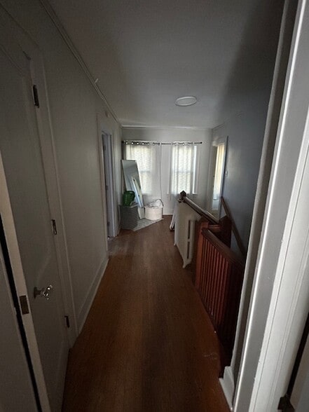 Building Photo - 1844 Woodland Ave