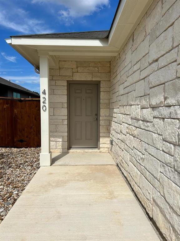 Primary Photo - 420 Parkline Dr