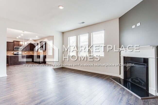 Building Photo - 484 Emporia Loop