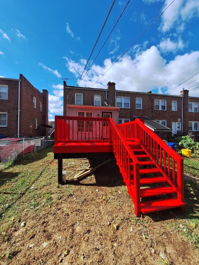 Building Photo - 5343 Gist Ave