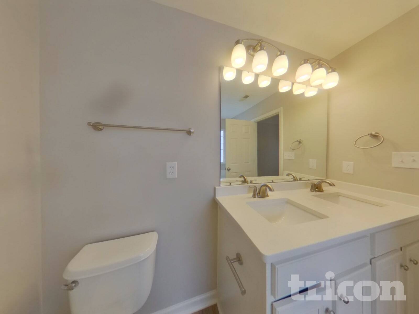 Building Photo - 1221 Jordans Pond Ln