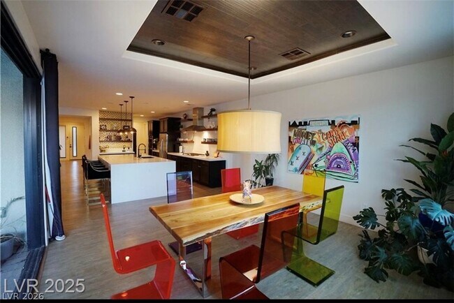 Building Photo - 9239 Beltana Ct