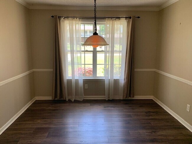 Building Photo - 3Bedroom 2 Bathroom in Valdosta