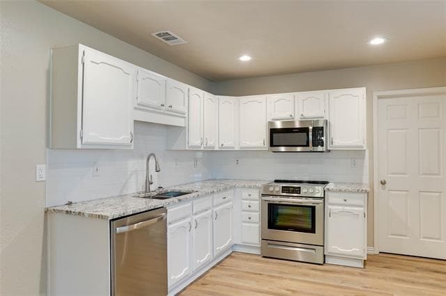 Building Photo - 516 Pinyon Pl