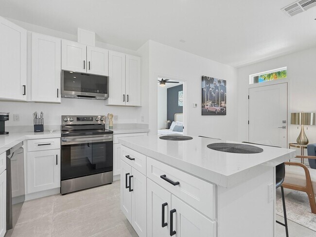 Building Photo - 2197 Jacques Dr