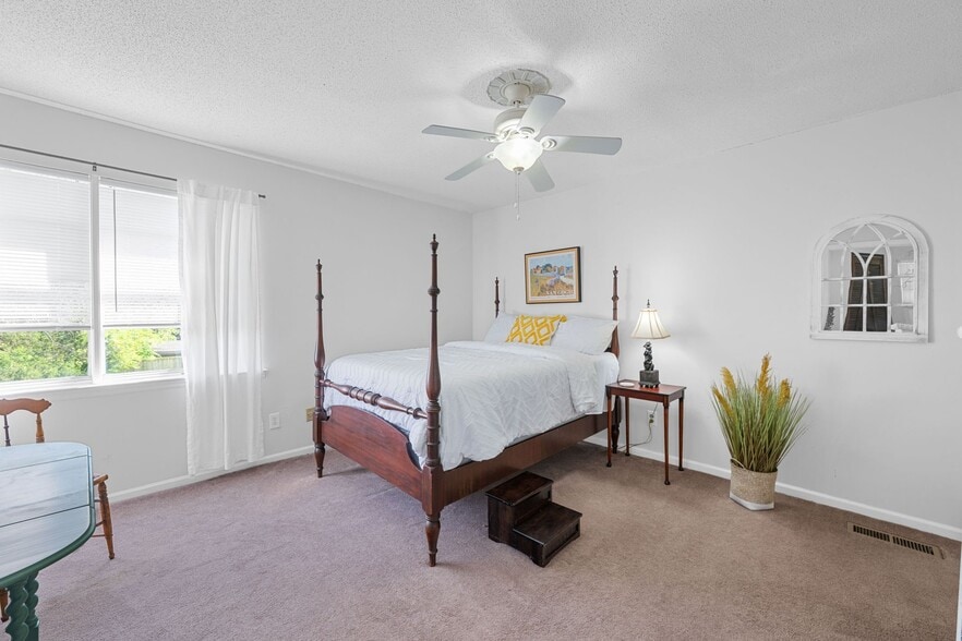 Building Photo - 1002 Ogrady Dr