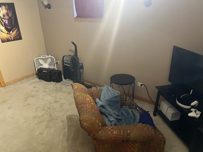 Building Photo - 2650 Cadbury Cir