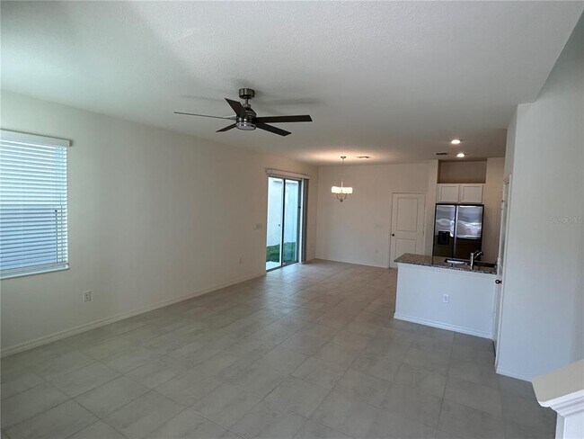 Building Photo - 718 Overpool Ave