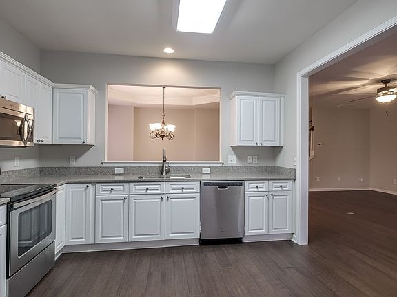 Building Photo - 1545 Indian Hawthorne Ct