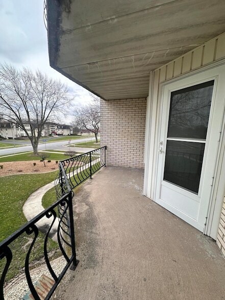 Building Photo - 8750 Harrison Ave